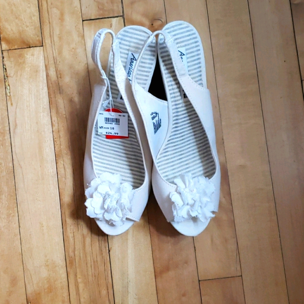 American Eagle Platform Sandals 👡